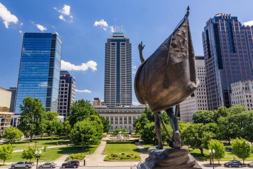 Free Parking! Downtown Lucas Oil- Conv Center Skywalk #3 Apartment Indianapolis Exterior photo